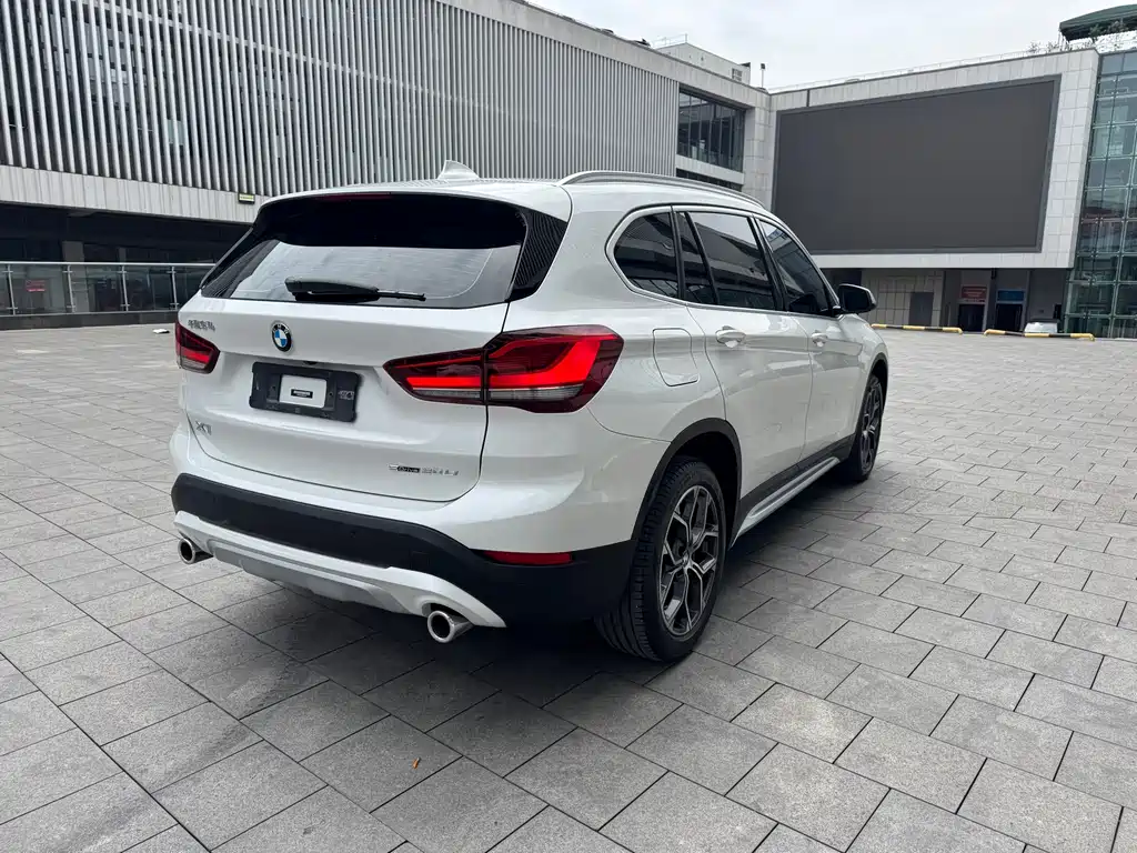 BMW X1 2022 — фото 9