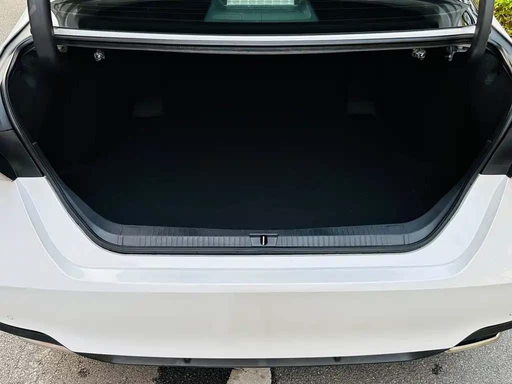 Toyota Avalon 2023 — фото 14