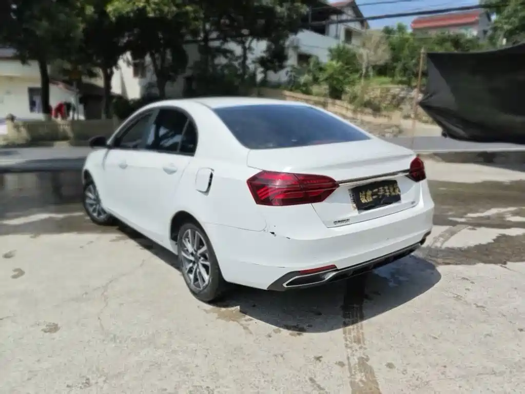 Geely Emgrand 2020