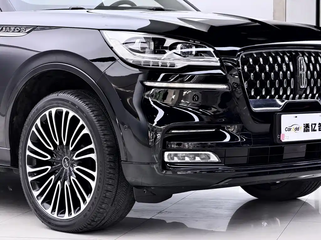 Lincoln Aviator 2020 — фото 9