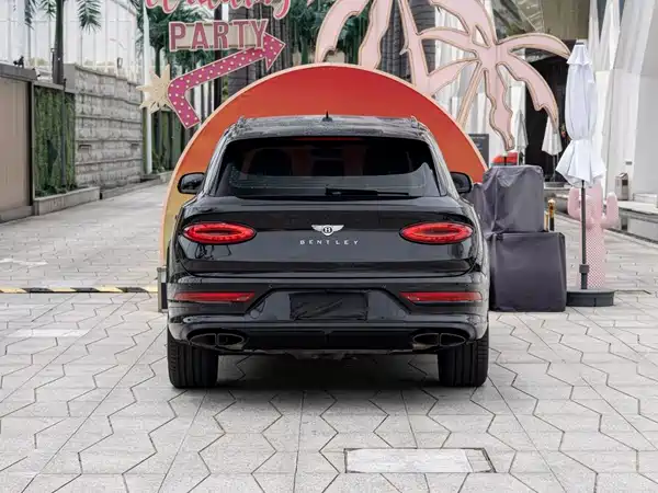 Bentley Bentayga 2024