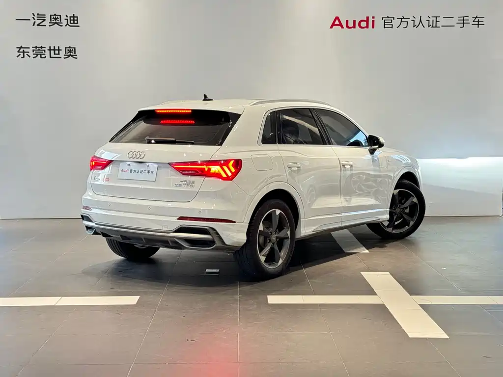 Audi Q3 2020 — фото 5