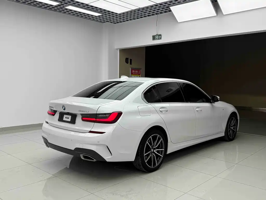 BMW 3 Series 2022