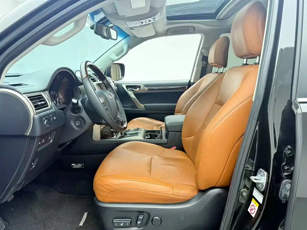 Lexus GX 2015 — фото 11