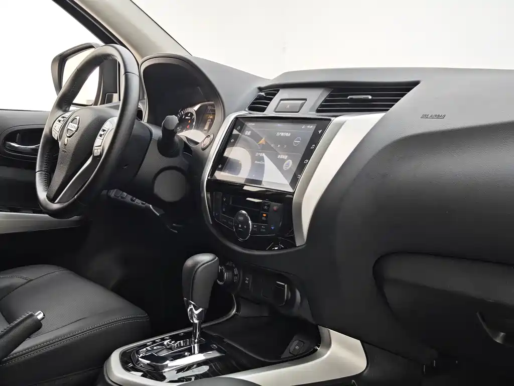 Nissan Terra 2022 — фото 11