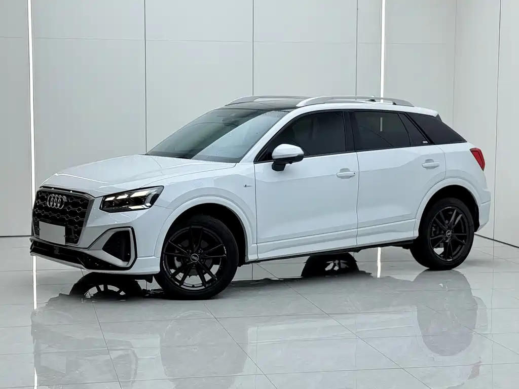 Audi Q2L 2023