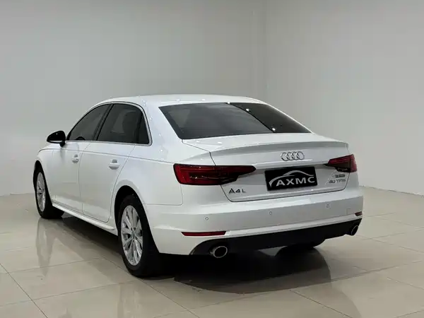Audi A4L 2017