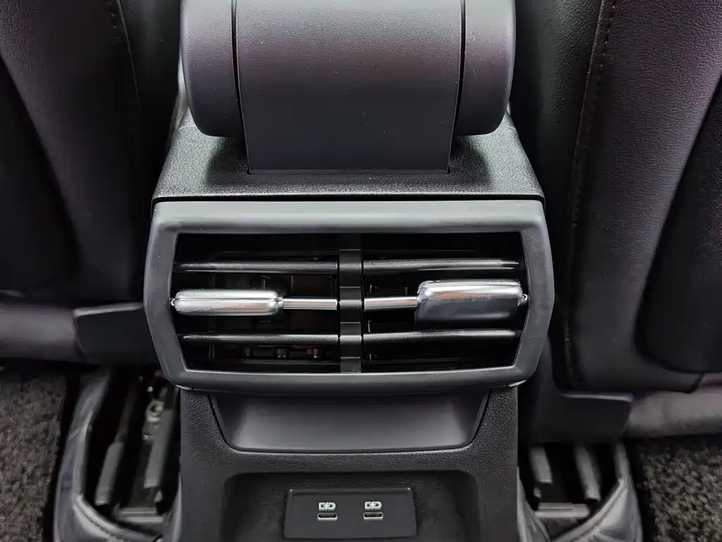 Audi A3 2023 — фото 20