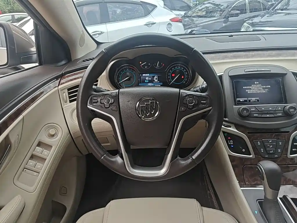 Buick LaCrosse 2016 — фото 11