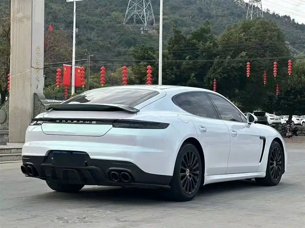 Porsche Panamera 2016 — фото 9