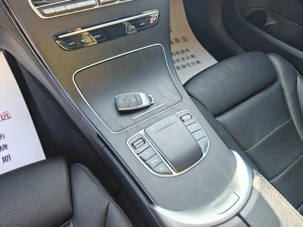 Mercedes-Benz C-Class 2019 — фото 12
