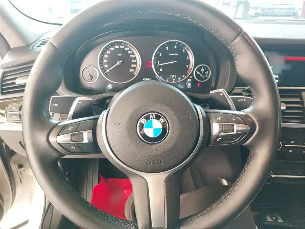BMW X4 2018 — фото 11