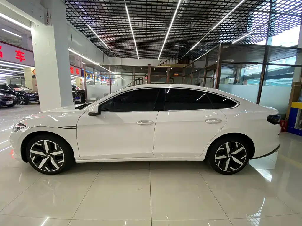 Volkswagen Lamando 2023