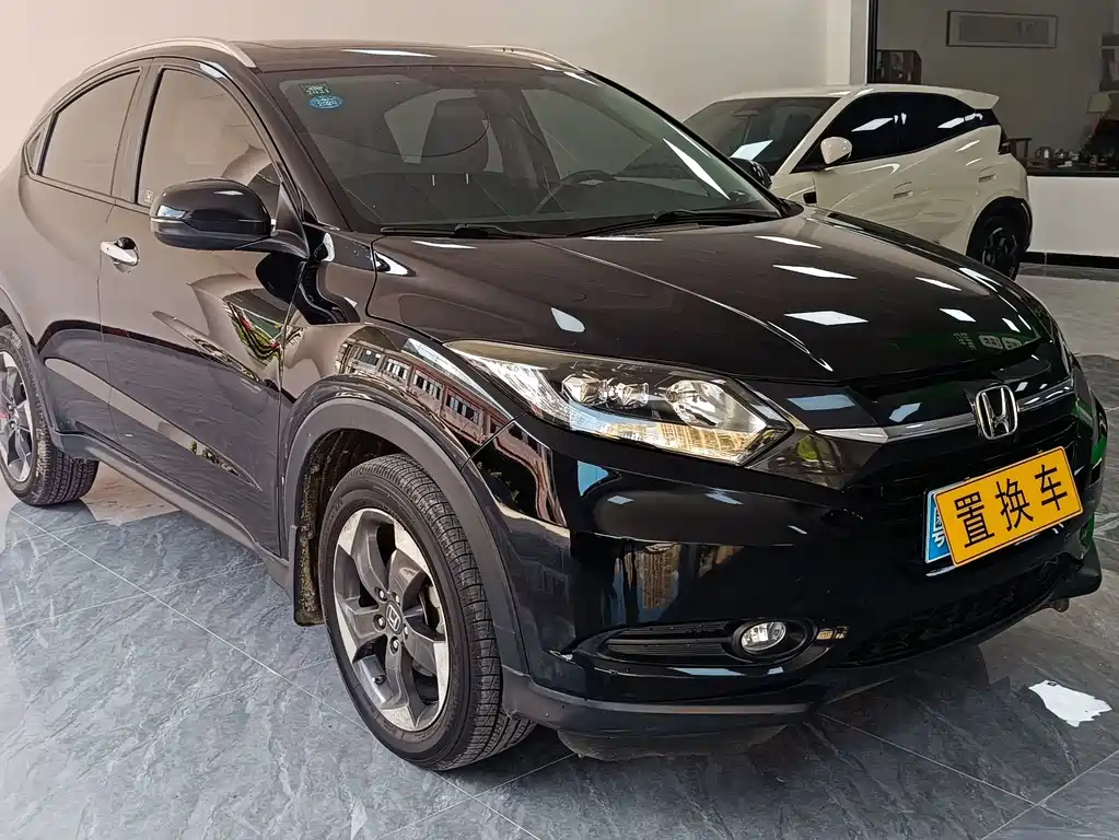 Honda Vezel 2015