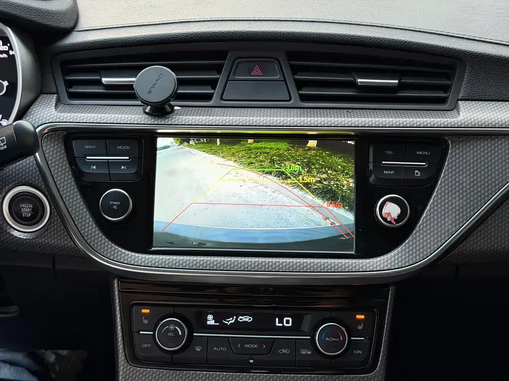 Geely Emgrand GS 2018 — фото 14