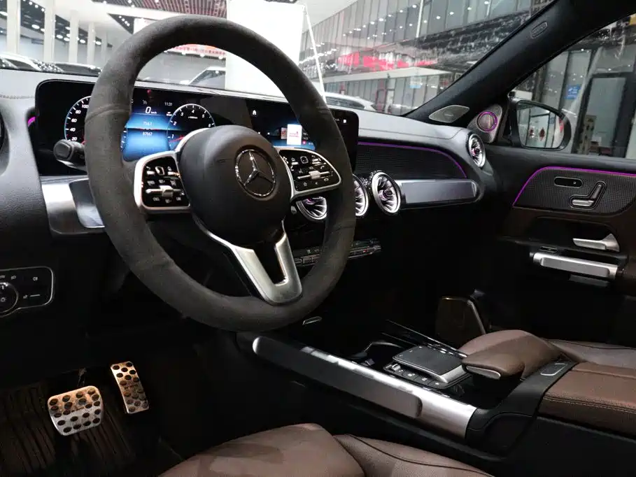 Mercedes-Benz GLB 2023 — фото 6