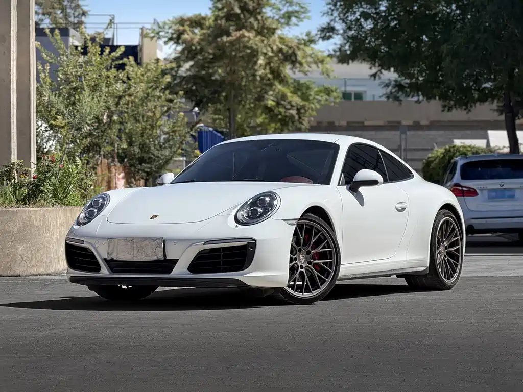 Porsche 911 2019