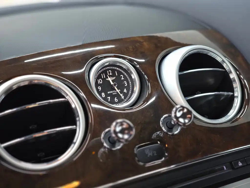 Bentley Continental 2013 — фото 10