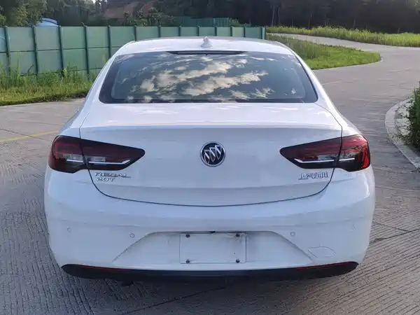 Buick Regal 2018