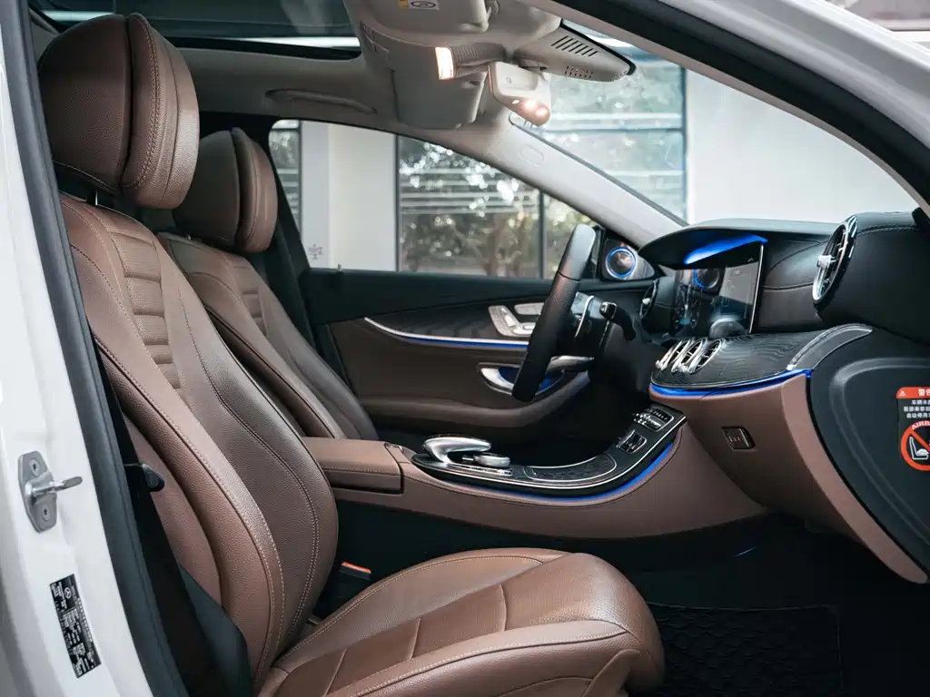 Mercedes-Benz E-Class 2018 — фото 11