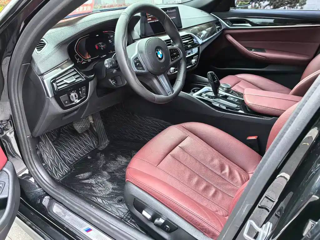 BMW 5 Series 2019 — фото 4