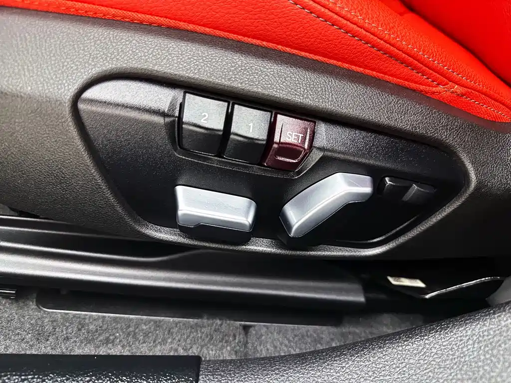 BMW 1 Series 2022 — фото 18