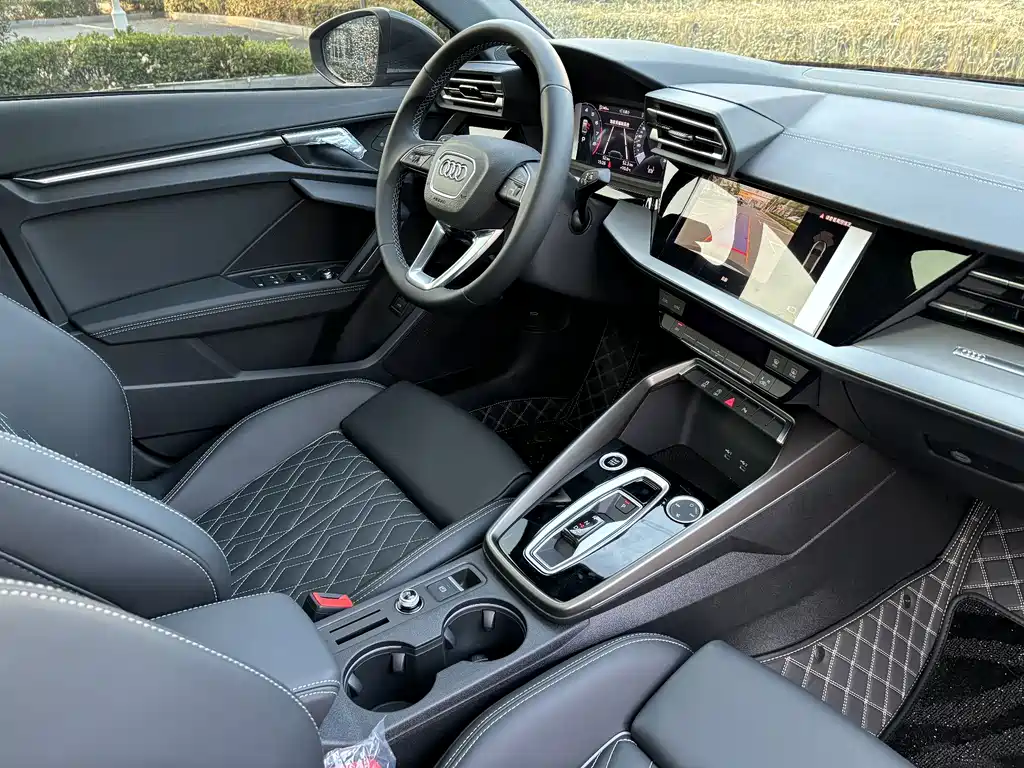 Audi A3 2025 — фото 15