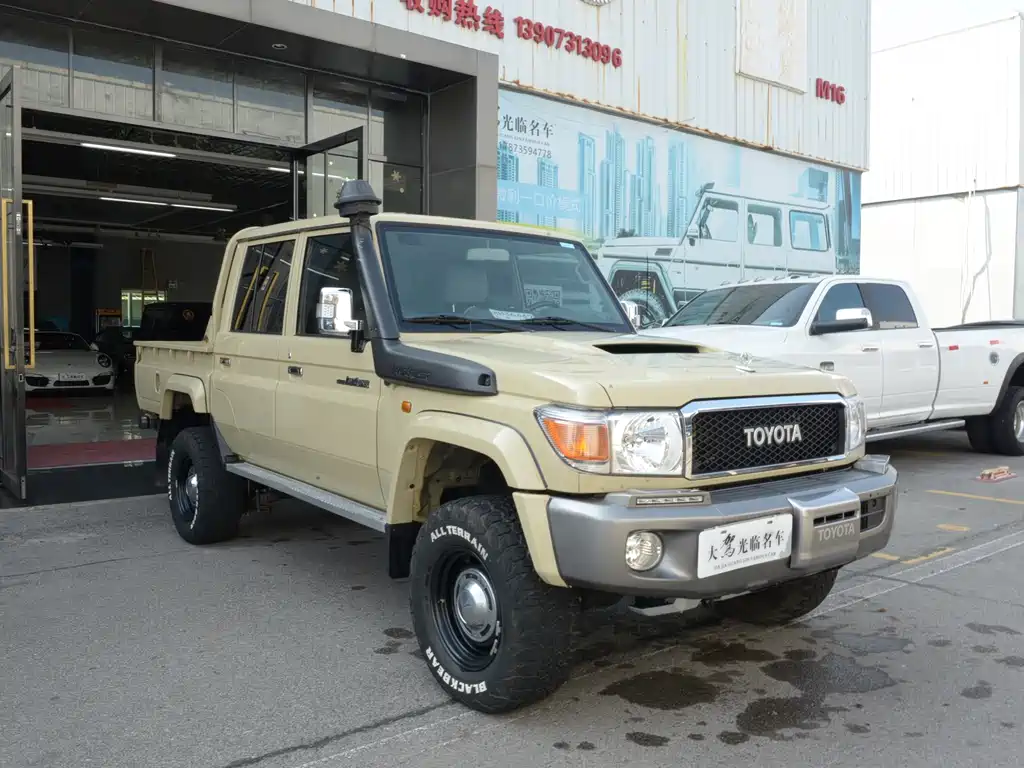 Toyota Land Cruiser 2020 — фото 3