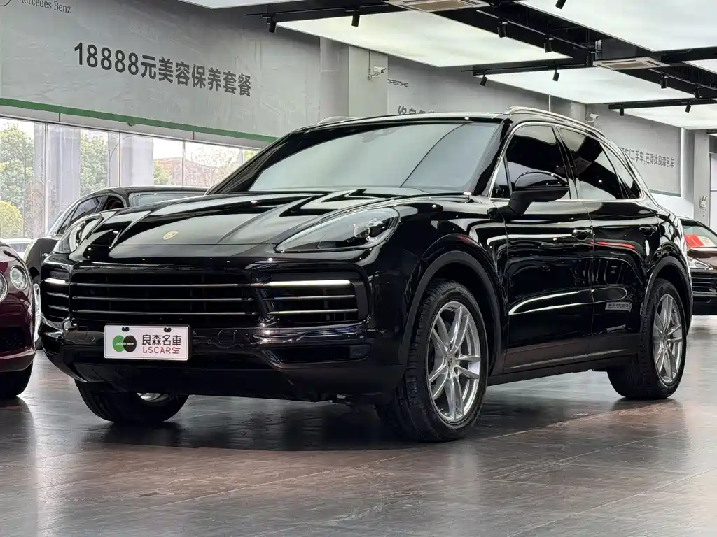 Porsche Cayenne 2019 — фото 1