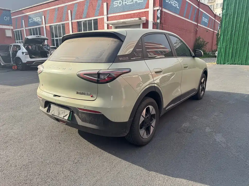 Geely Galaxy Starwish 2024 — фото 10