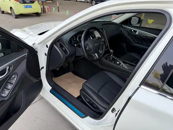 Infiniti Q50L 2016
