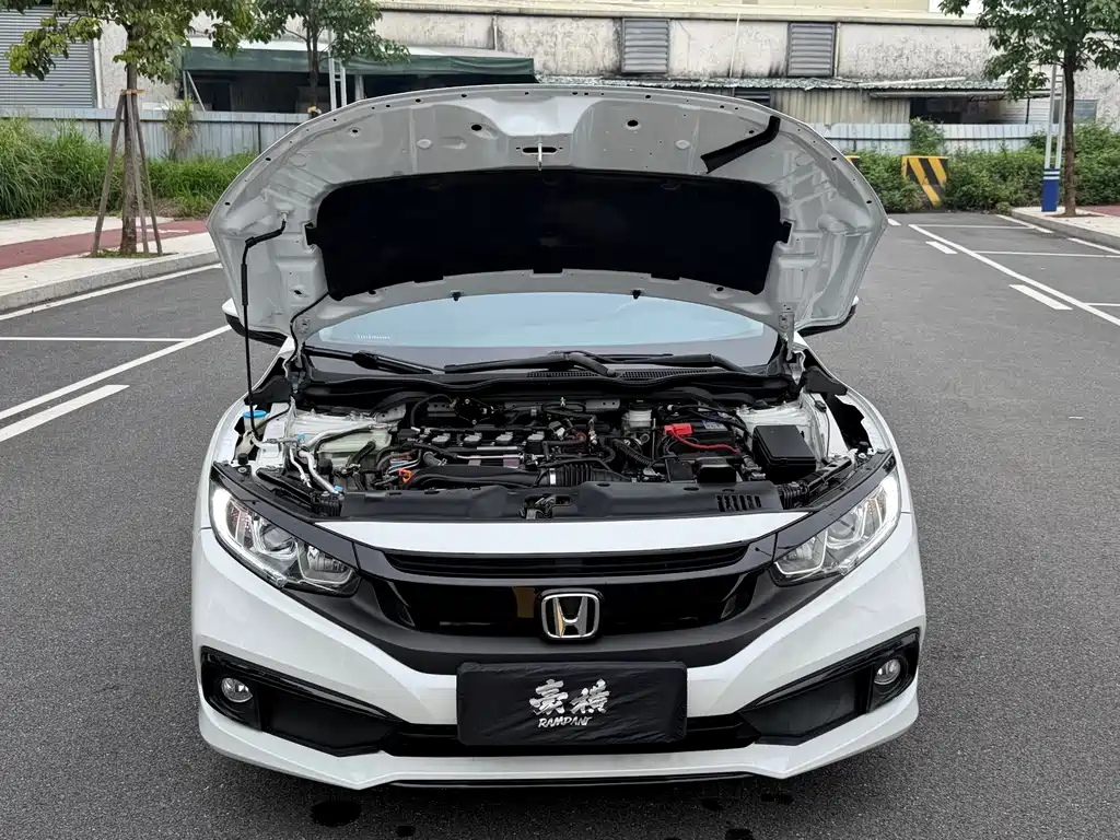 Honda Civic 2020 — фото 16