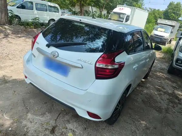 Toyota Yaris L 2020