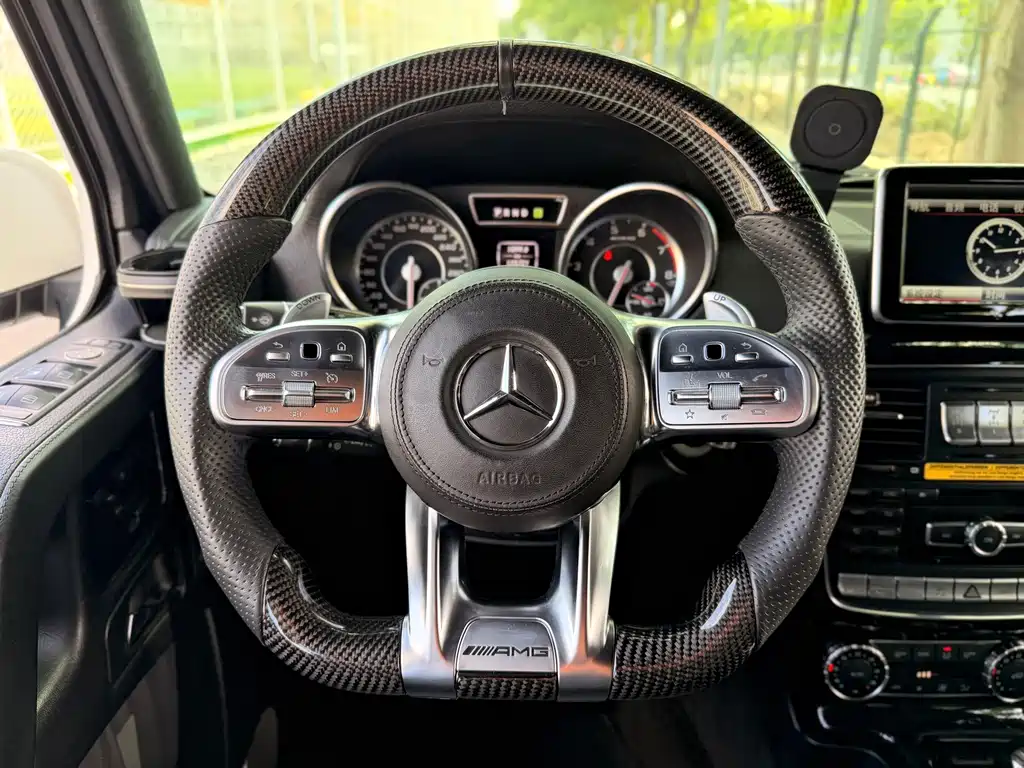Mercedes-Benz G-Class AMG 2015 — фото 16