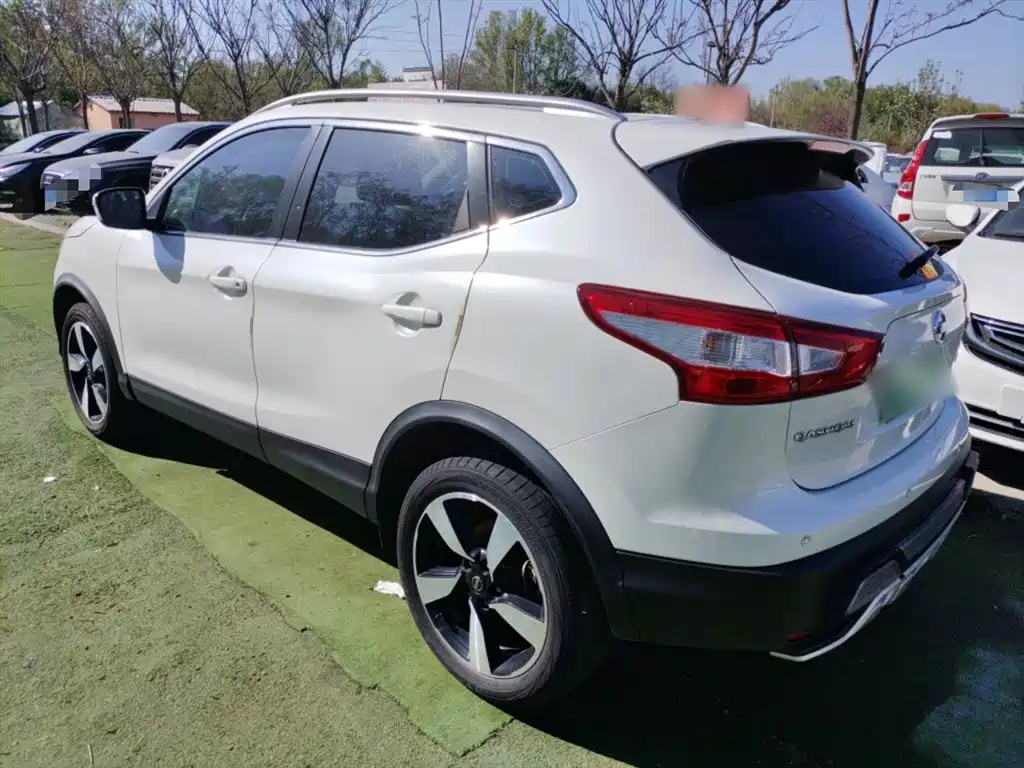 Nissan Qashqai 2017 — фото 22