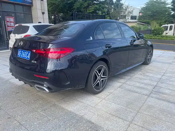 Mercedes-Benz C-Class 2024