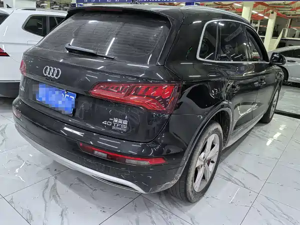 Audi Q5L 2019