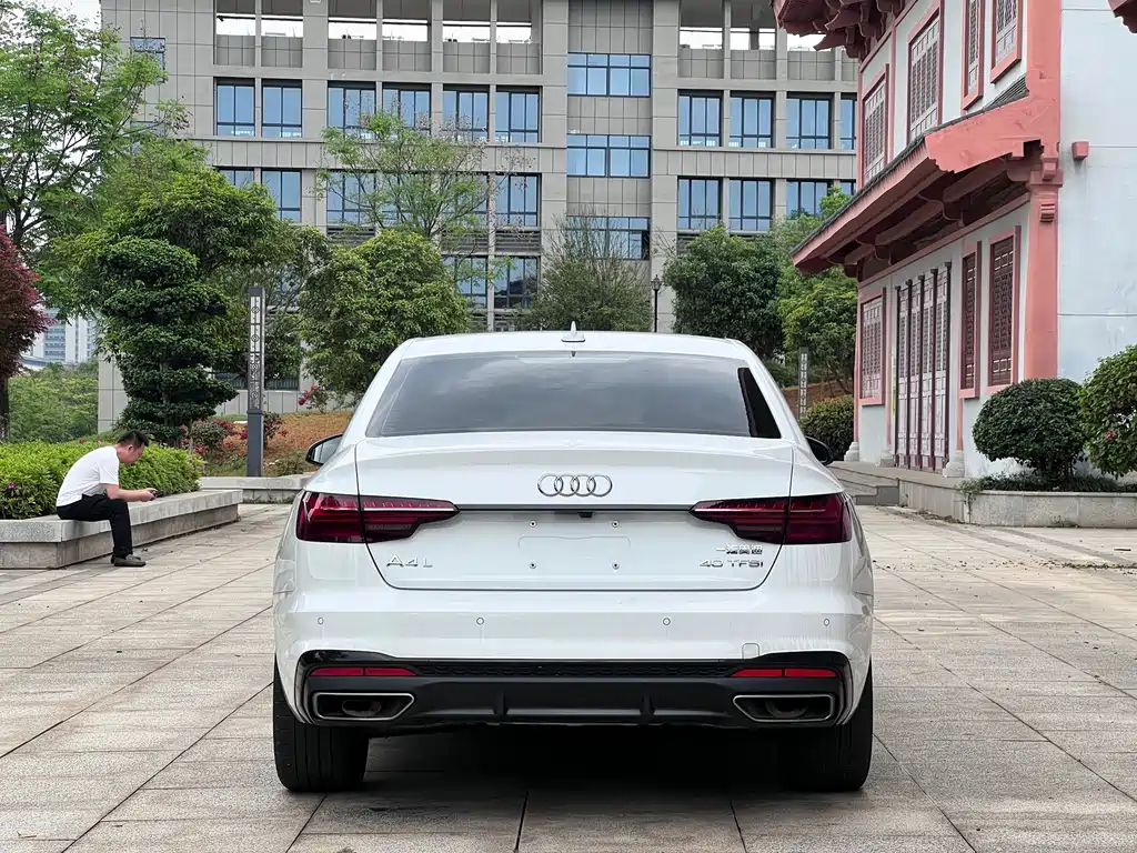 Audi A4L 2025