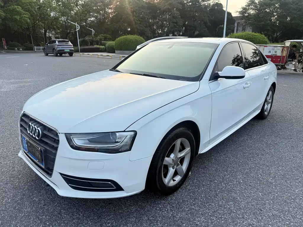 Audi A4L 2013
