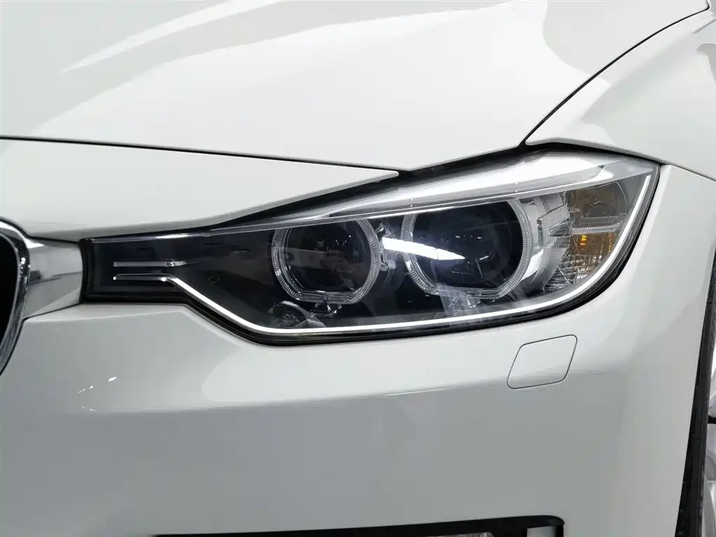 BMW 3 Series 2015