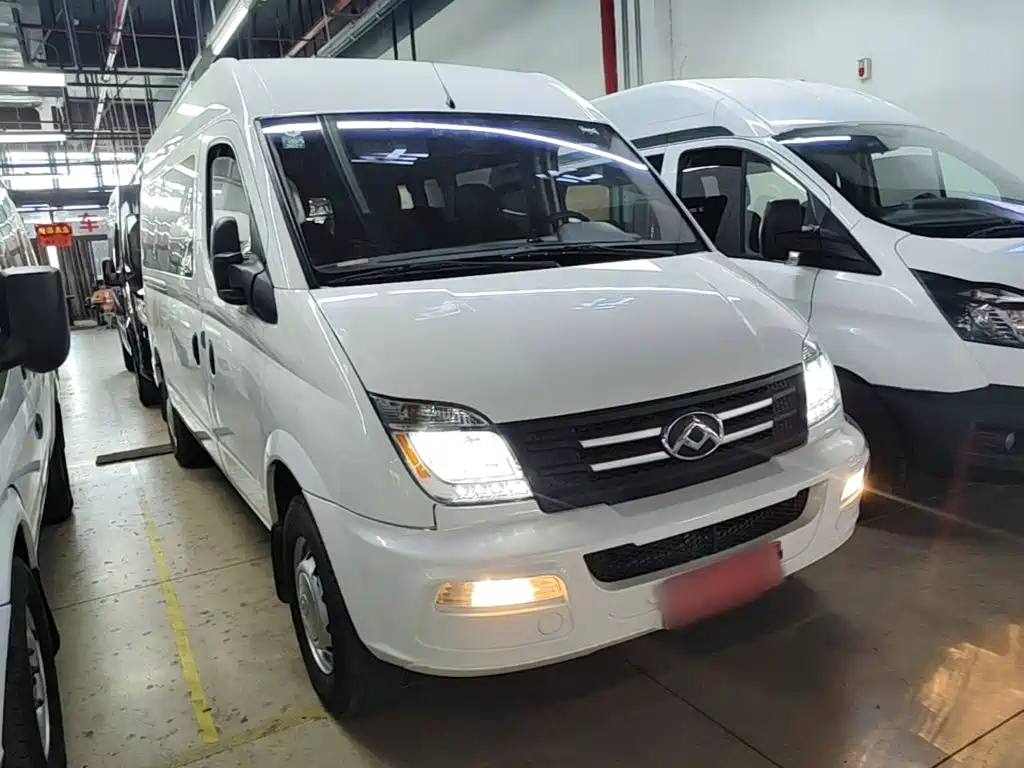 Maxus V80 2024