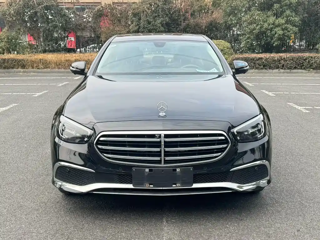 Mercedes-Benz E-Class 2022 — фото 2