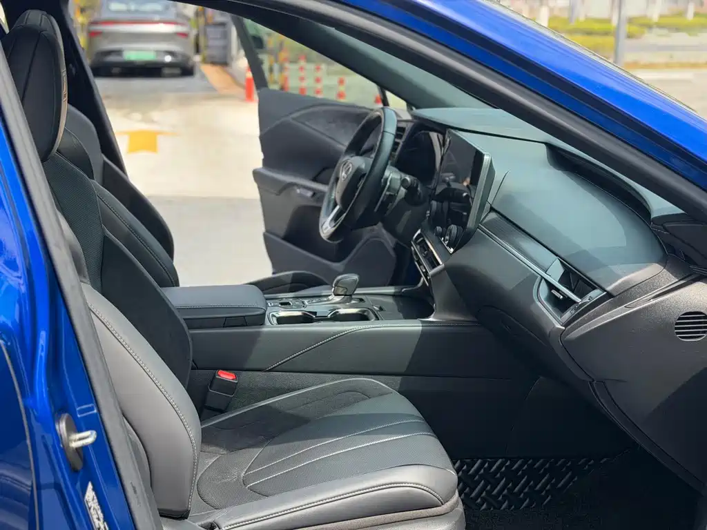 Lexus RX 2023 — фото 10