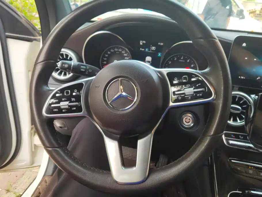 Mercedes-Benz GLC 2019 — фото 15