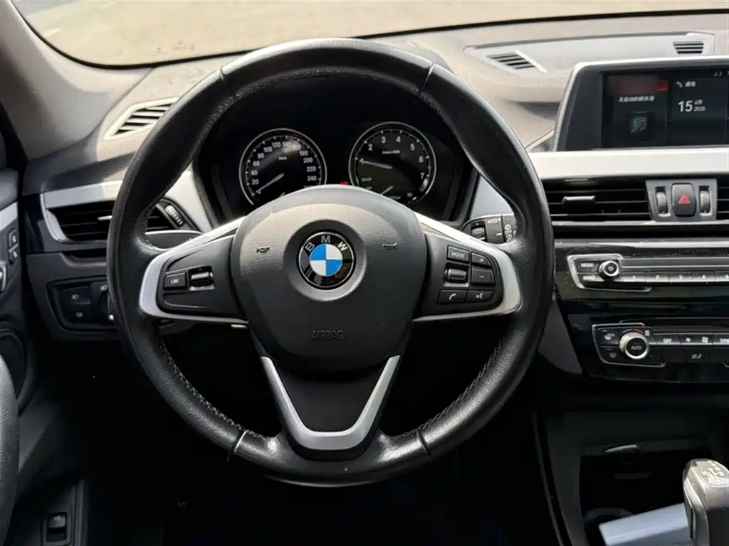 BMW X1 2019 — фото 3
