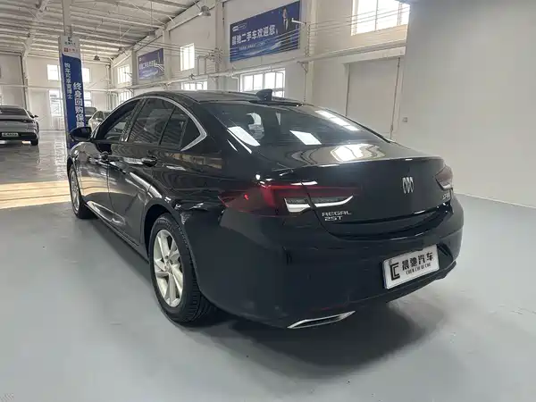 Buick Regal 2024