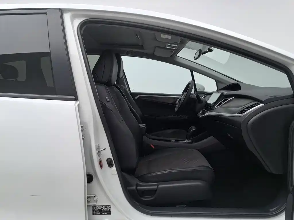 Honda Jade 2017 — фото 23