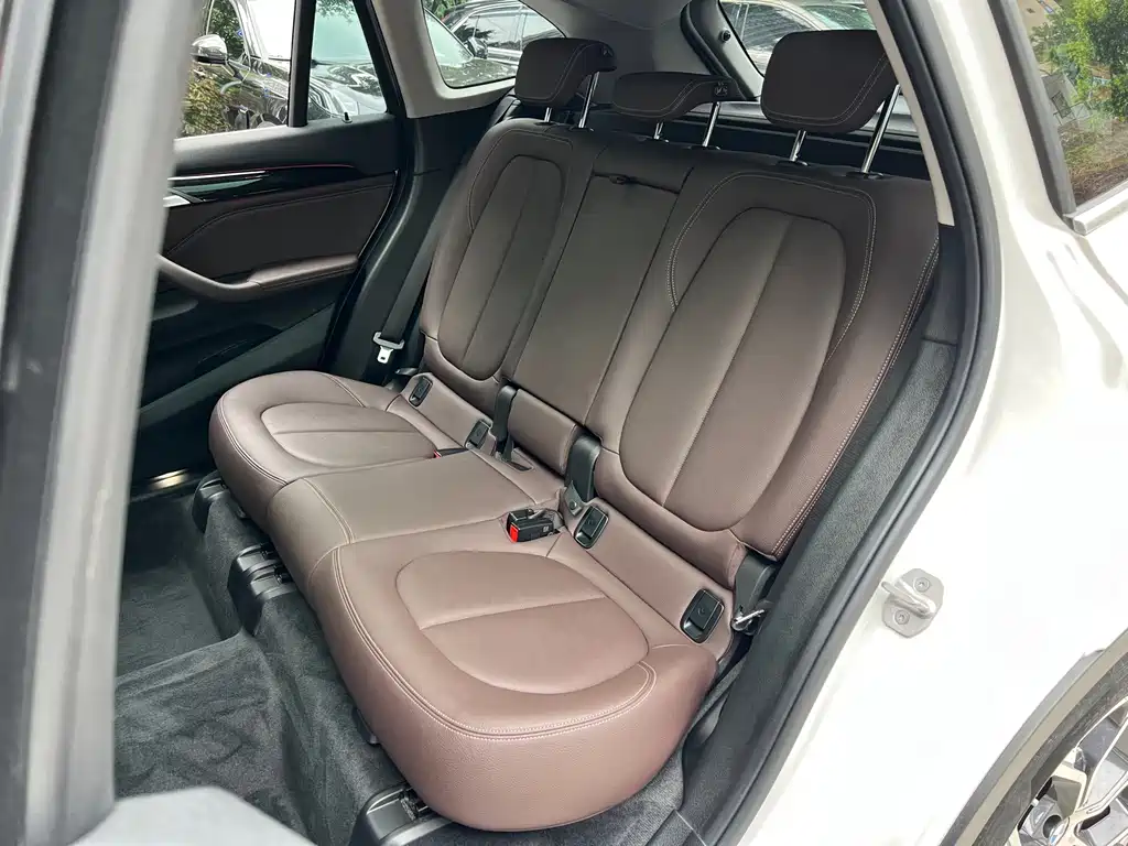 BMW X1 2022 — фото 11