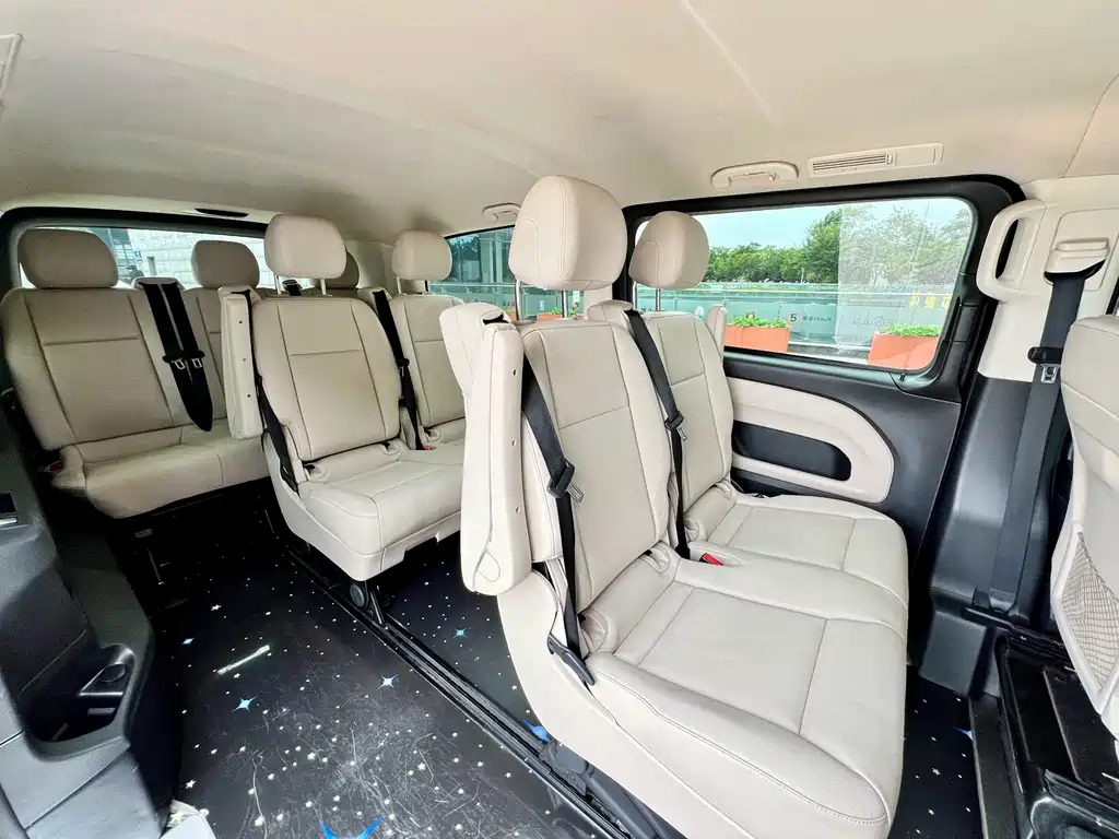 Mercedes-Benz Vito 2023 — фото 12