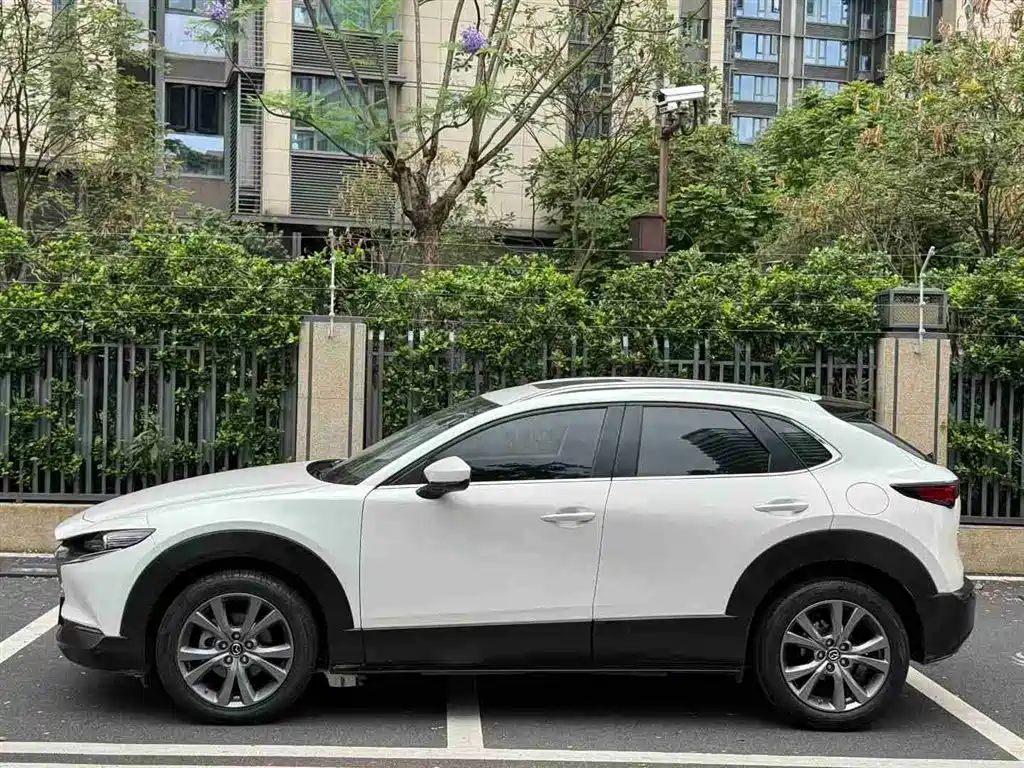 Mazda CX-30 2020 — фото 2